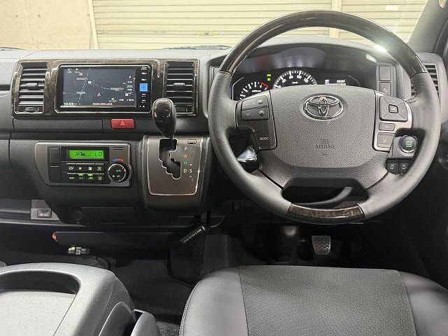 HIACE van 2WD