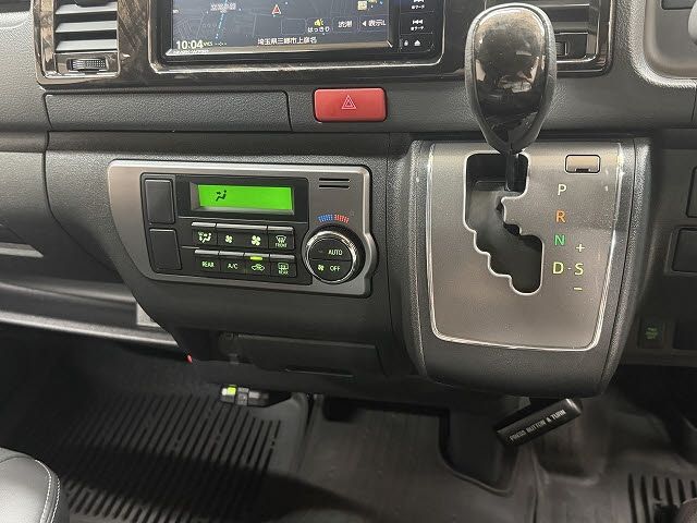 HIACE van 2WD
