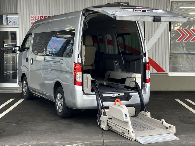 NV350 CARAVAN 4WD