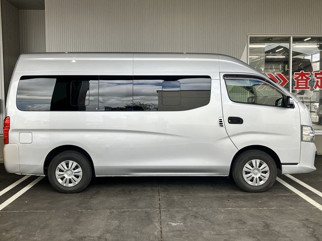 NV350 CARAVAN 4WD