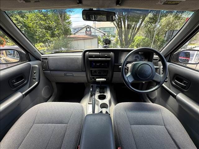 JEEP CHEROKEE