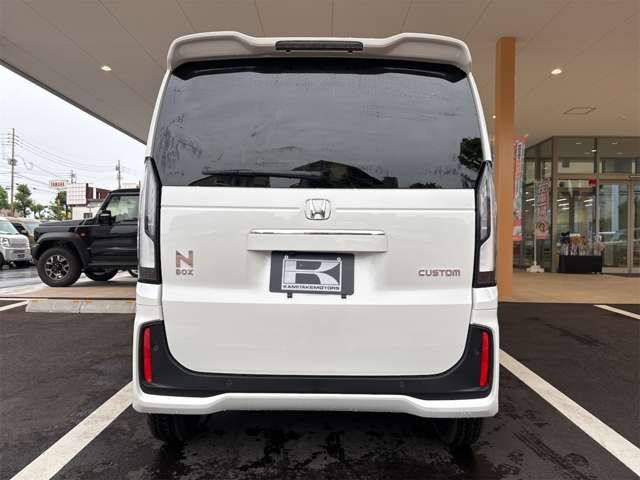N BOX CUSTOM
