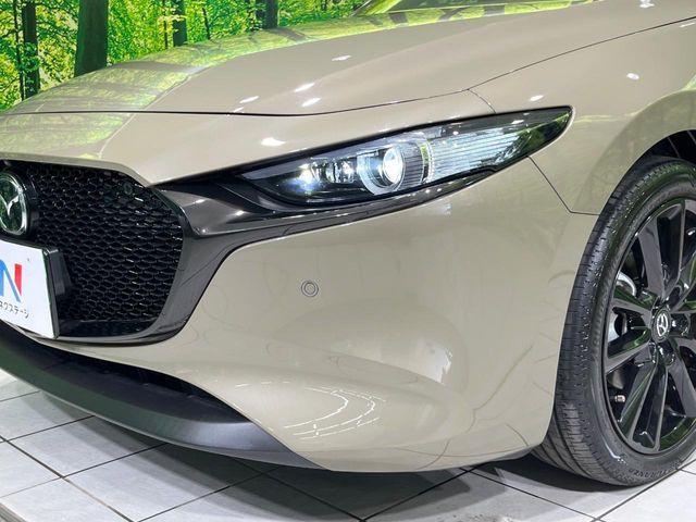 MAZDA3 FASTBACK
