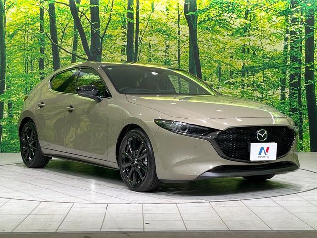 MAZDA3 FASTBACK