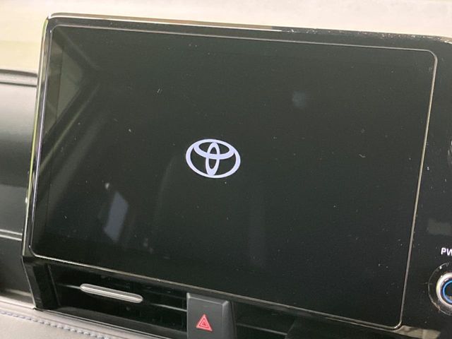 VOXY HYBRID