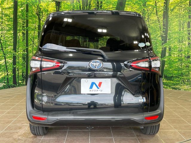 SIENTA HYBRID
