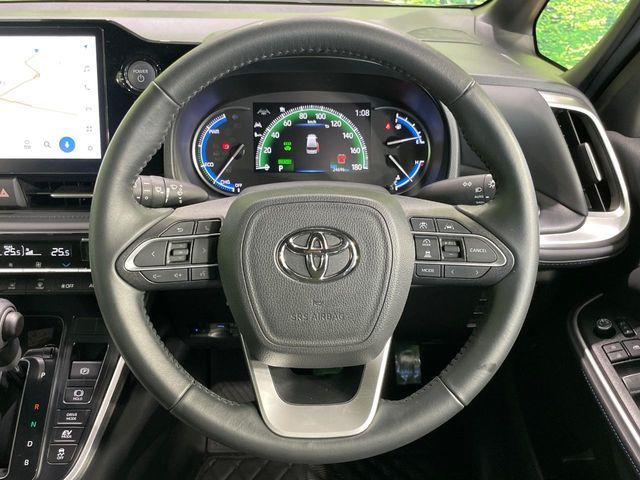 VOXY HYBRID