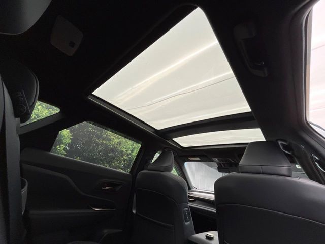 CROWN ESTATE 4WD