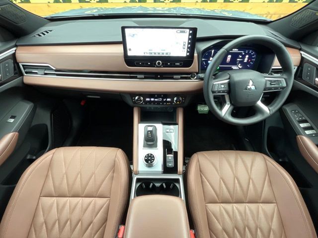OUTLANDER PHEV