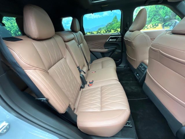 OUTLANDER PHEV
