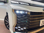 VOXY HYBRID