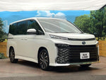 VOXY HYBRID
