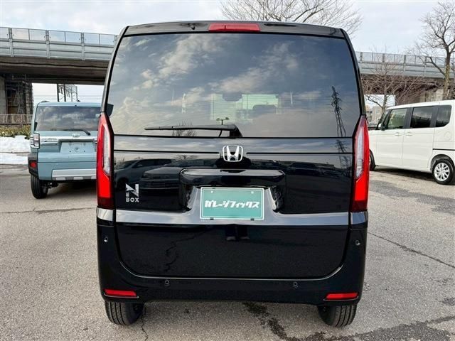 N BOX 4WD