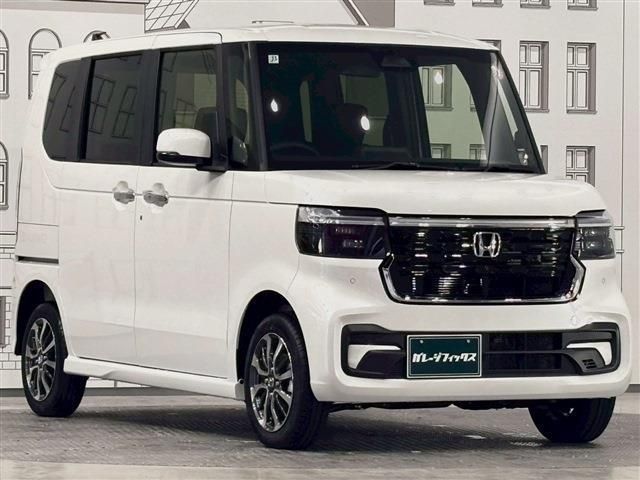 N BOX CUSTOM 4WD
