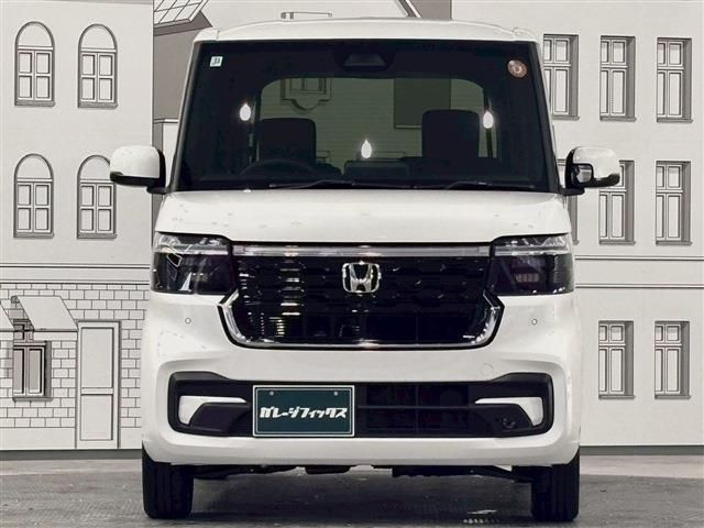 N BOX CUSTOM 4WD