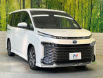 VOXY HYBRID