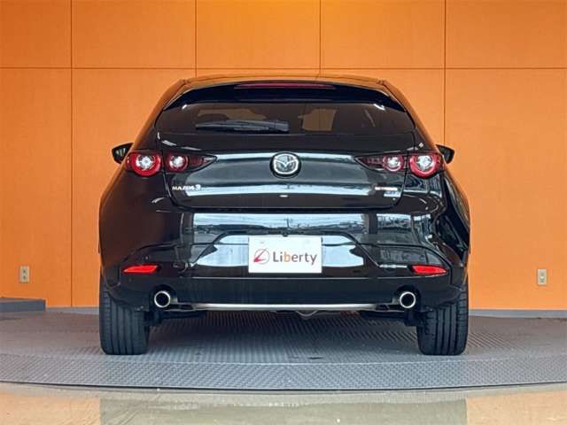 MAZDA3 FASTBACK