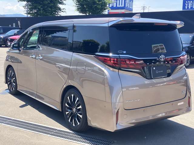 ALPHARD hybrid 4WD