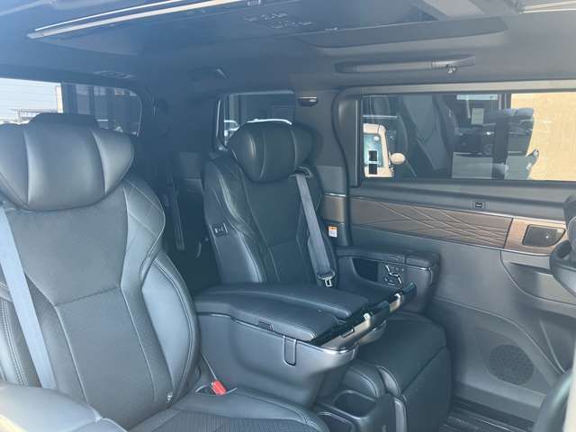 ALPHARD hybrid 4WD