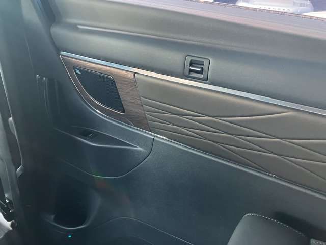 ALPHARD hybrid 4WD