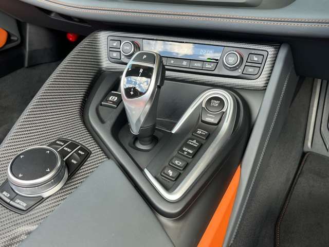 BMW i8 ROADSTAR