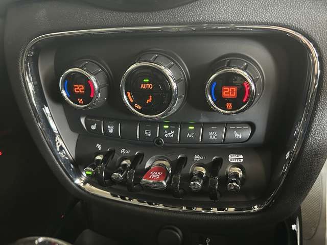 MINI COOPER CLUBMAN