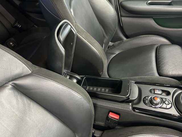 MINI COOPER CLUBMAN
