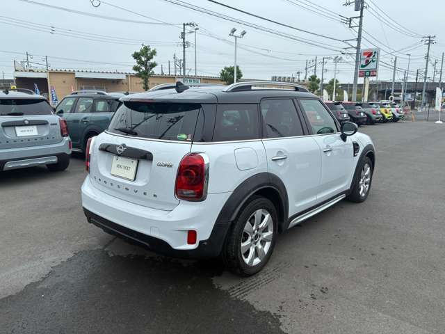 MINI COOPER CROSSOVER