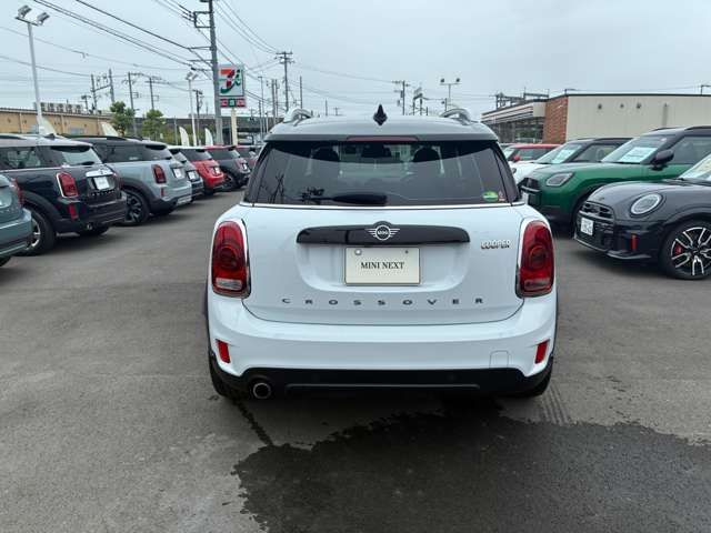 MINI COOPER CROSSOVER