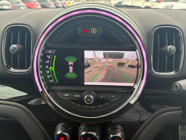 MINI COOPER CROSSOVER