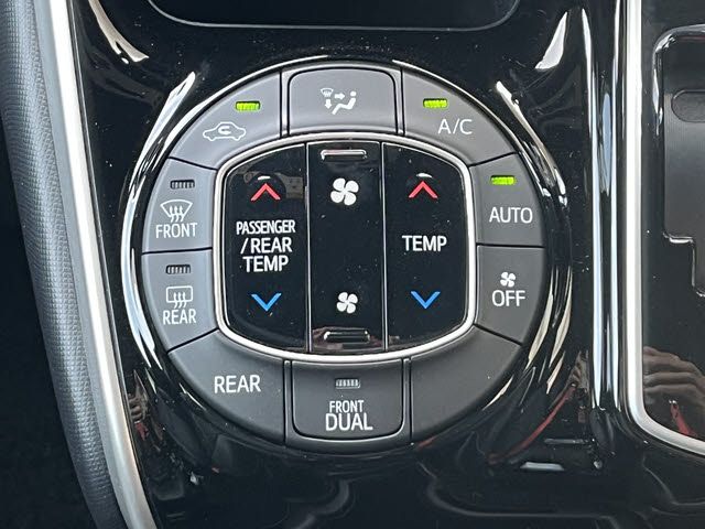 ESQUIRE