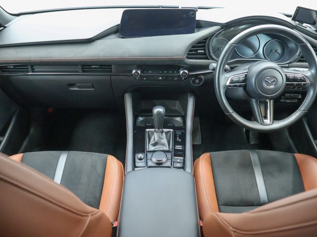 MAZDA3 FASTBACK