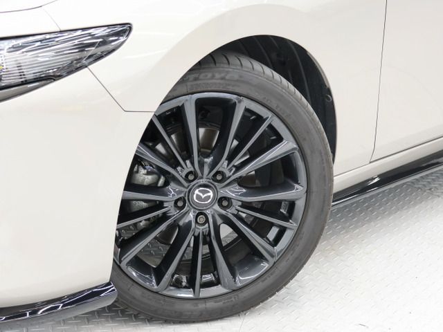 MAZDA3 FASTBACK