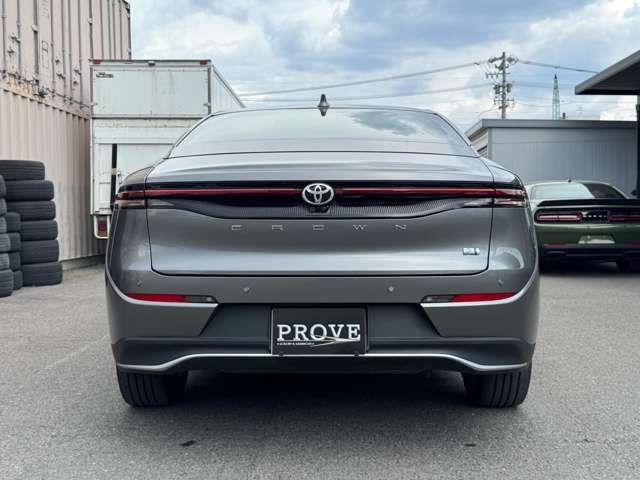CROWN CROSSOVER