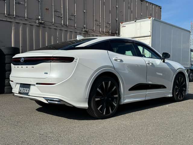 CROWN CROSSOVER