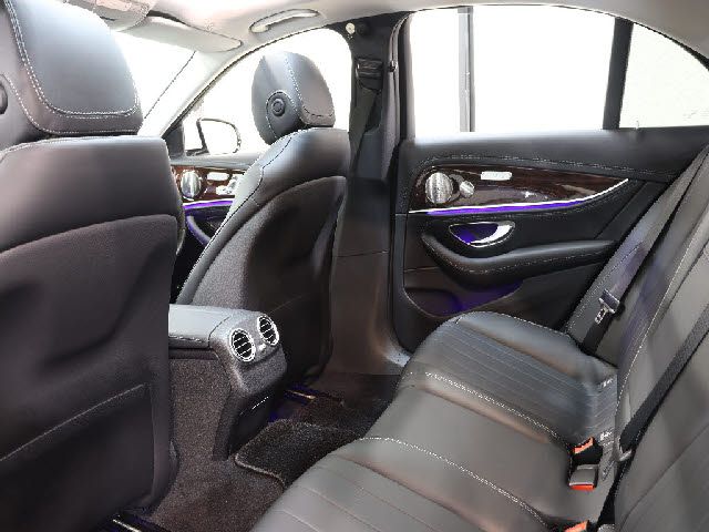 MERCEDES BENZ E class sedan