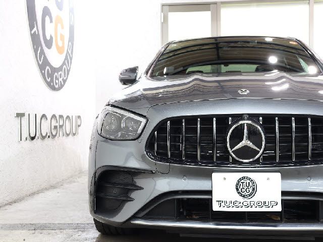 MERCEDES AMG E class sedan HYBRID