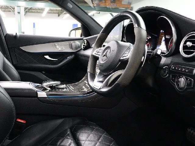 MERCEDES AMG GLCclass