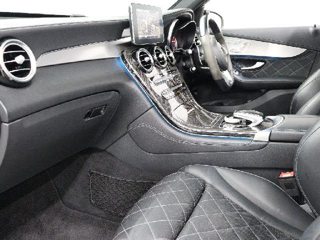 MERCEDES AMG GLCclass