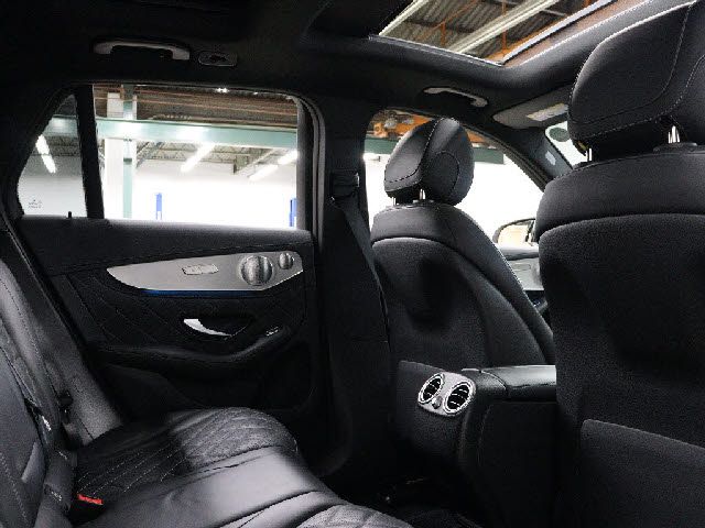 MERCEDES AMG GLCclass