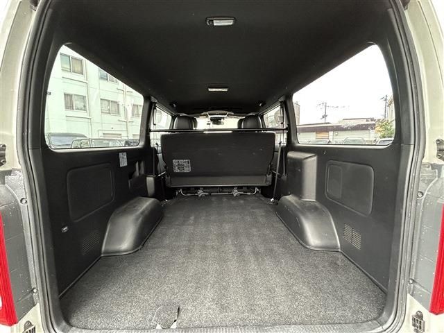 REGIUSACE van 4WD