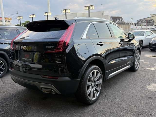 CADILLAC XT4