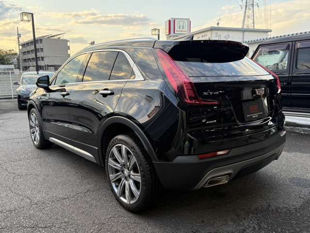 CADILLAC XT4