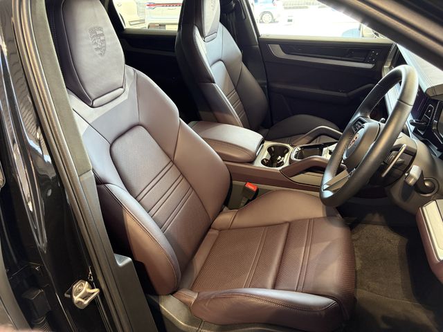 PORSCHE Cayenne coupe