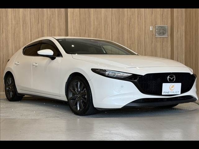 MAZDA3 FASTBACK