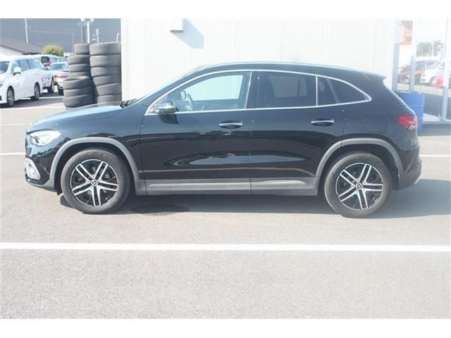 MERCEDES BENZ GLA class