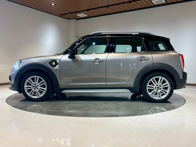 BMW MINI COOPER S E CROSSOVER