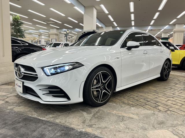 MERCEDES AMG Aclass sedan
