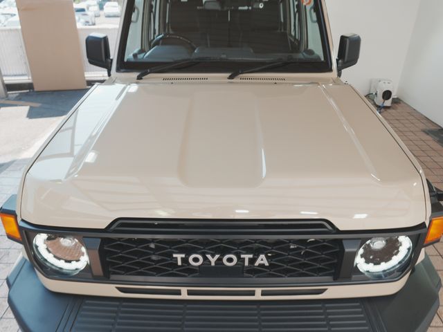 LANDCRUISER 70