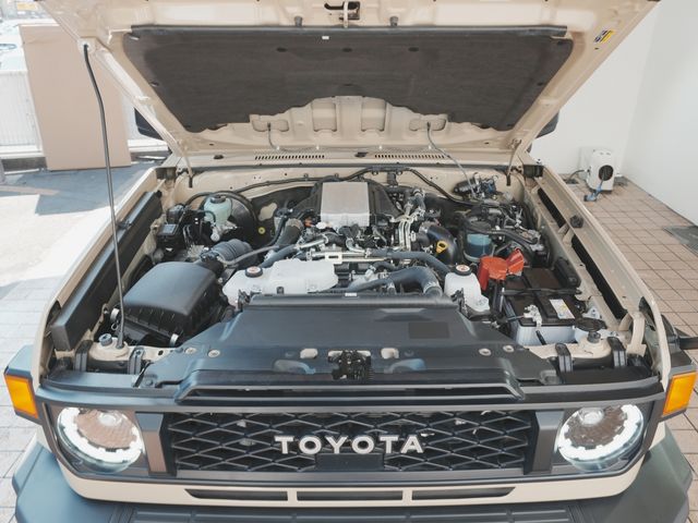 LANDCRUISER 70